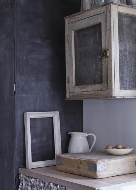 Una casita de verano en el jardín