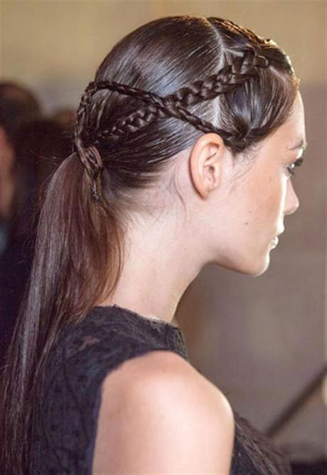 Some of the greatest hair updos seen on fashion shows - Spring/Summer 2013
