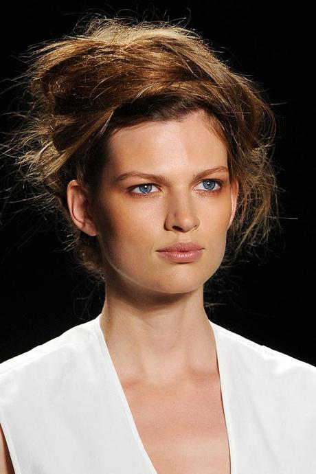 Some of the greatest hair updos seen on fashion shows - Spring/Summer 2013