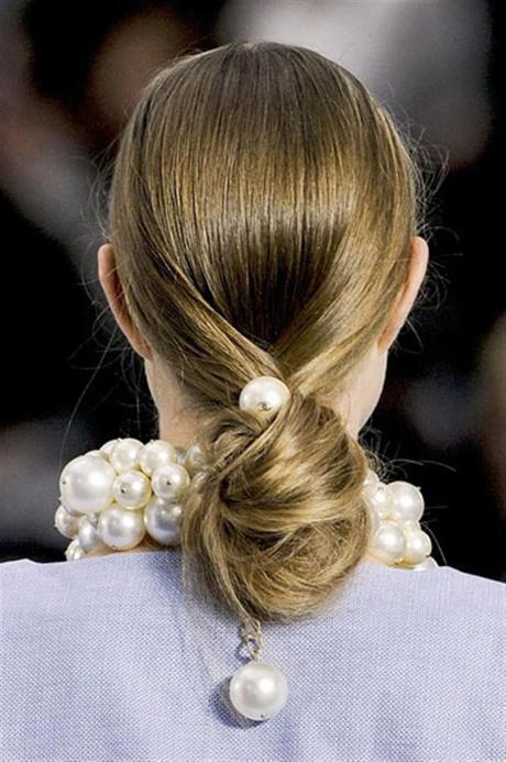 Some of the greatest hair updos seen on fashion shows - Spring/Summer 2013