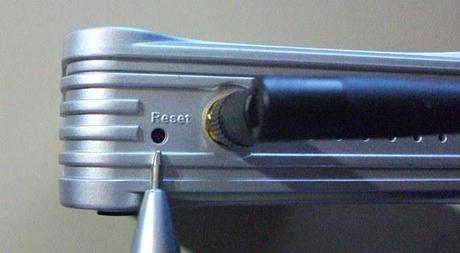 Hackear Wifi para sacar tu propia clave (parte 1) Hackear Wifi para sacar tu propia clave (parte 1)