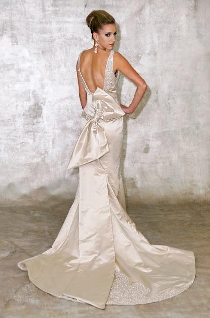 Es Tendencia: vestidos de novia con grandes lazadas