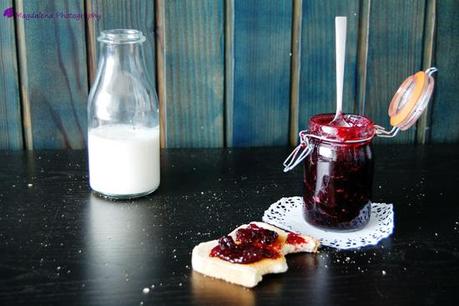 MERMELADA DE CEREZAS A LAS TRES ESPECIAS MERMELADA DE CEREZAS A LAS TRES ESPECIAS