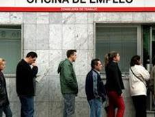 Jóvenes profesionales desempleados España crecen casi