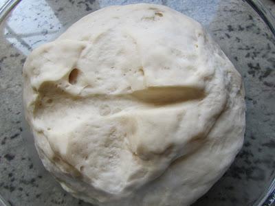 Montaditos de lomo con pimientos