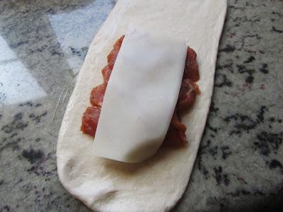 Montaditos de lomo con pimientos