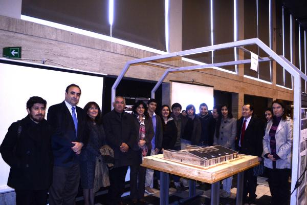 Autoridades regionales, universitarias, docentes y estudiantes celebran la firma de éste acuerdo