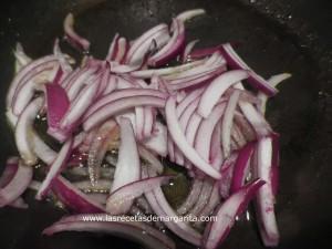 Pechuga de pollo con salsa de cerveza, mostaza y miel