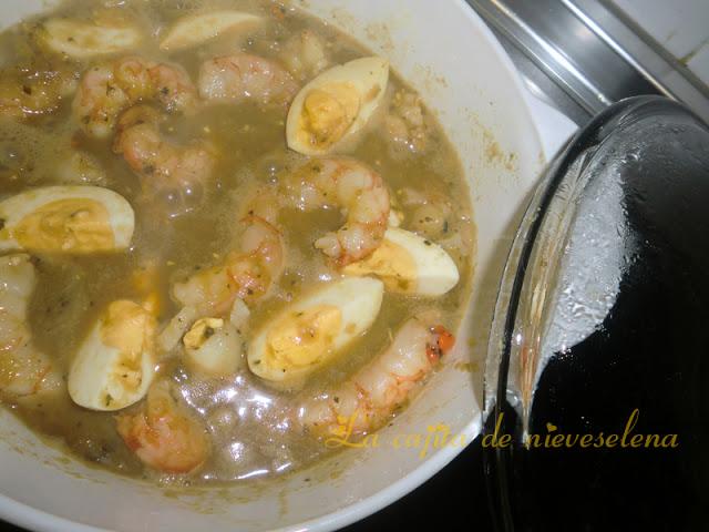 Merluza con gambones al Pedro Ximénez