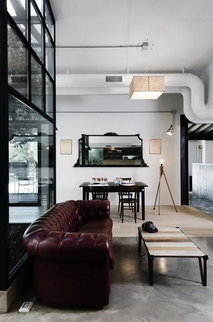 KOOK: Una pizzería de estlio industrial en Roma