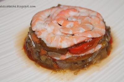 Tartar de escalibada con langostinos