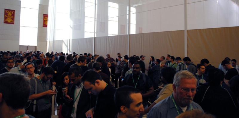 cola microsoft 800x396 El E3 visto por dentro