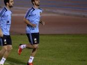 Fábregas Soldado entrenaron margen equipo