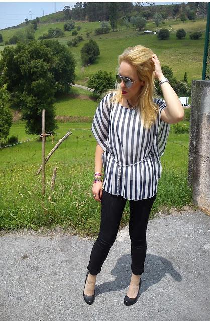 TOTAL BLACK AND WHITE