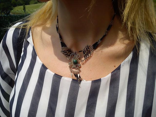 TOTAL BLACK AND WHITE