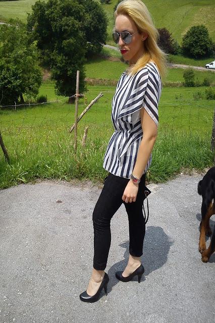 TOTAL BLACK AND WHITE