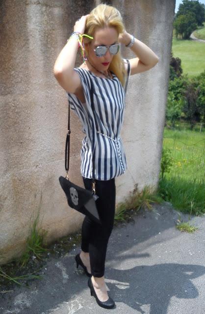 TOTAL BLACK AND WHITE