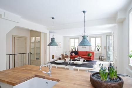 sillas Tolix estilo nórdico decoración destrozar una decoración decorar espacios armonía texturas gama cromática decoración en blanco gris madera decoración diseño interiores nórdicos decoración diáfana espacios abiertos decoración de cocinas nórdicas toques industriales cocinas nórdicas blancas madera modernas blog decoración interiores nórdicos 