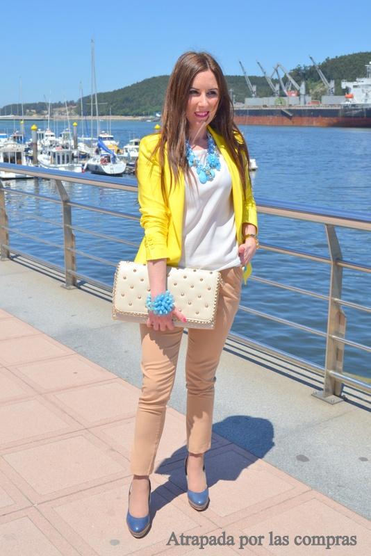 YELLOW BLAZER & CAPRI PANTS