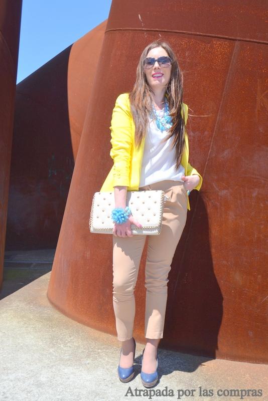 YELLOW BLAZER & CAPRI PANTS