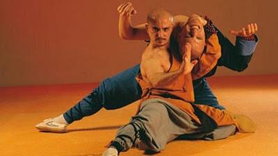 Entre el estupor y el asco