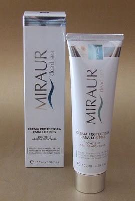 ESSENTIA BOX de Junio 2013 + la página FANDEBOX