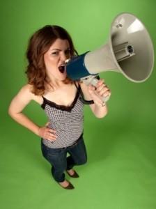 La voz con la que hablas e1372077776414 224x300 3 aspectos importantes en la Entrevista de trabajo: La voz con la que hablas