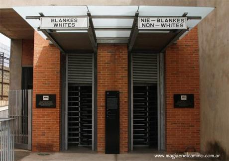 EntradaMuseoApartheid