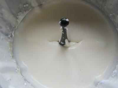 Helado de yogurt y pistachos