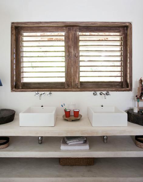 Opulenta simplicidad: Una casa rural en la costa brasileña