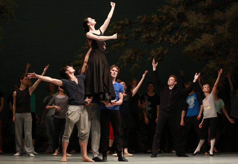 El Mikhailovsky prepara ‘Las llamas de París’