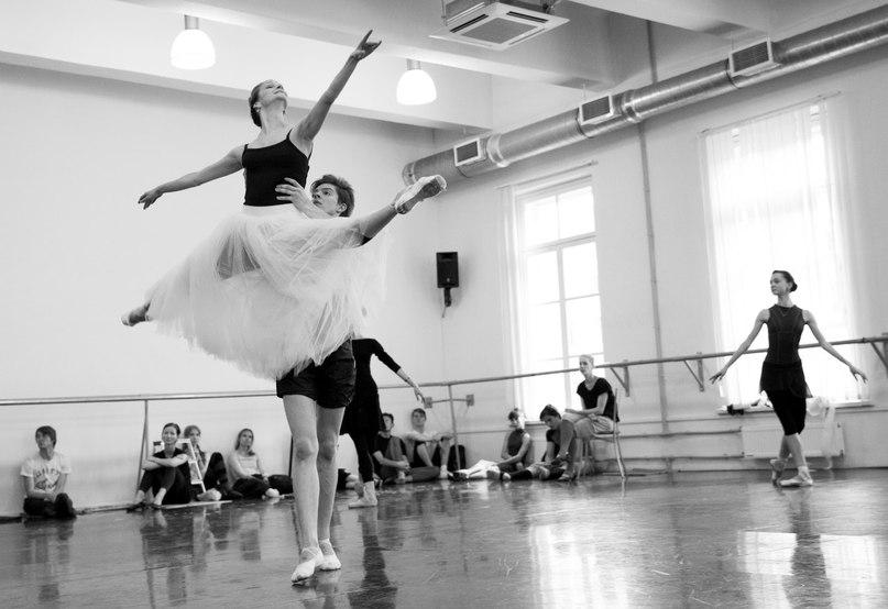 El Mikhailovsky prepara ‘Las llamas de París’