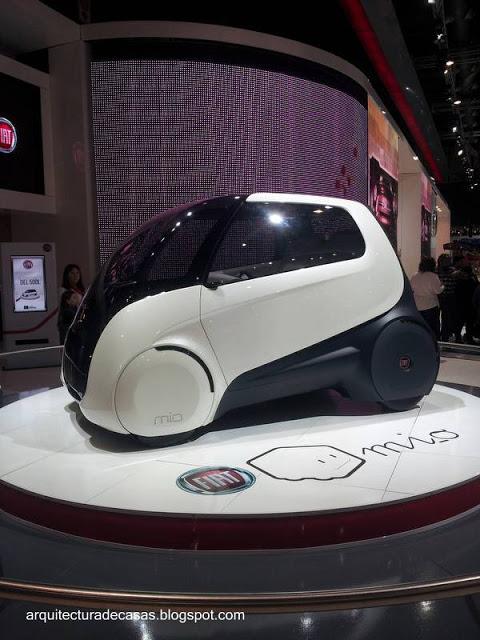 Automóvil pequeño eléctrico para ciudad