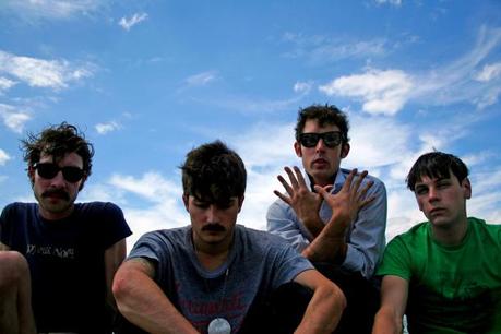 Los componentes de la banda estadounidense Black Lips (Foto: Coveralia)