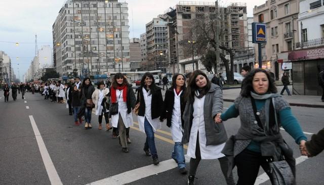 Docentes en lucha por una educación pública  digna