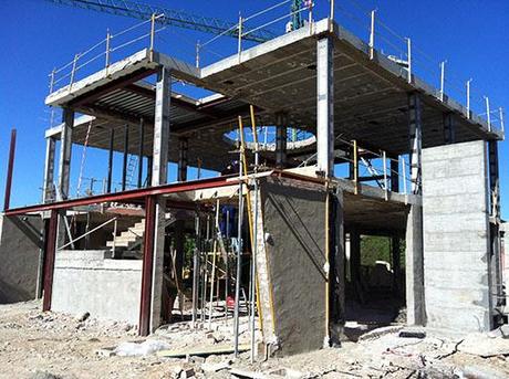 A-cero presenta imágenes de obra de la reforma de la vivienda unifamiliar en Sevilla