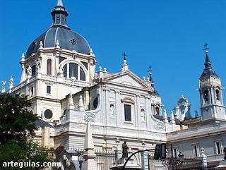 LA ESTÉTICA PARA LA EVANGELIZACIÓN DE KIKO ARGÜELLO Y LA ALMUDENA