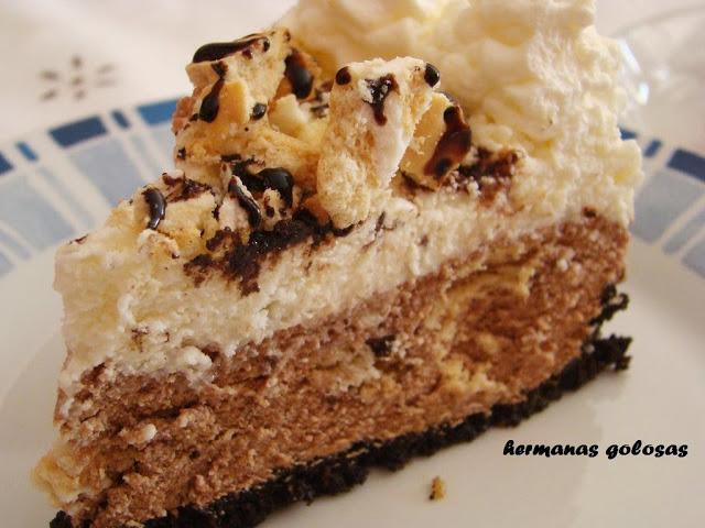 TARTA DOS MOUSSES CON GALLETAS RELLENAS