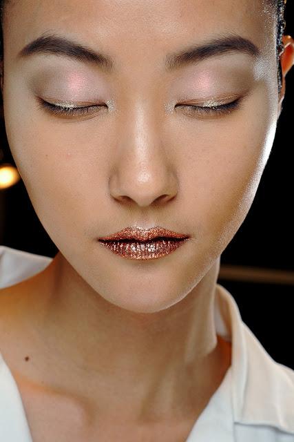 Pat, Dior y Versace.