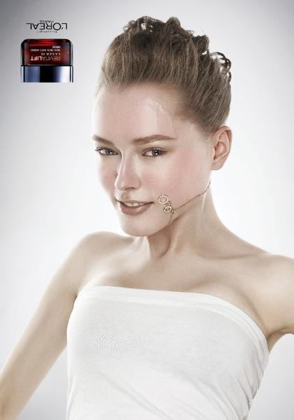 Revitalift upside down necklace