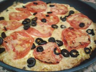 Trigo bulgur, tomate y aceitunas con costra Trigo bulgur, tomate y aceitunas con costra