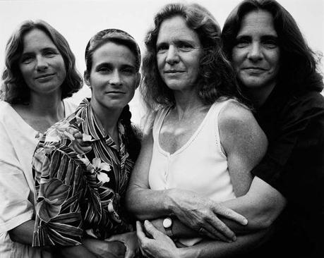 the-brown-sisters-take-photo-every-year-for-36-years-21