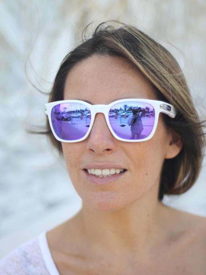 Mirrored sunglasses fashion blogger Mónica Sors, Mes Voyages à Paris blog