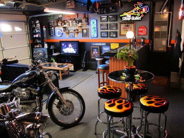 23hombremoto 12 Man Caves: hogares con mucha personalidad 