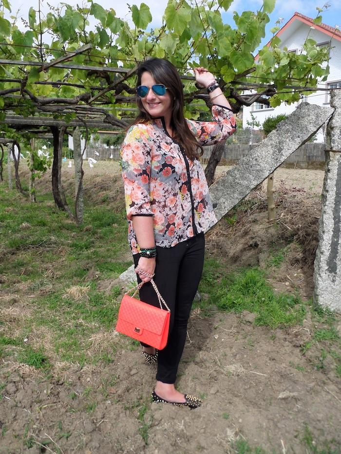 Black & Flowers & Flúor bag