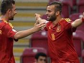 España remonta, mete cuartos deja fuera México