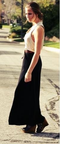 Con faldas y a lo loco!!! Pero que sea larga...