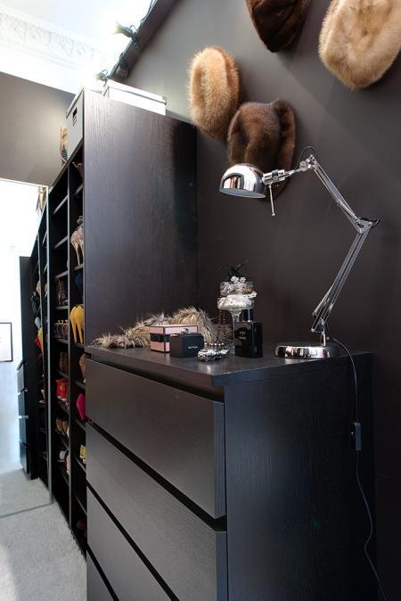 inspiración walking closet negro estilo nórdico dormitorios dormitorios pequeños walking closet dormitorios con walking closet diseño dormitorios decoración walking closet decoracion dormitorios blog decoración diseño nórdico armarios a medida walking closet 