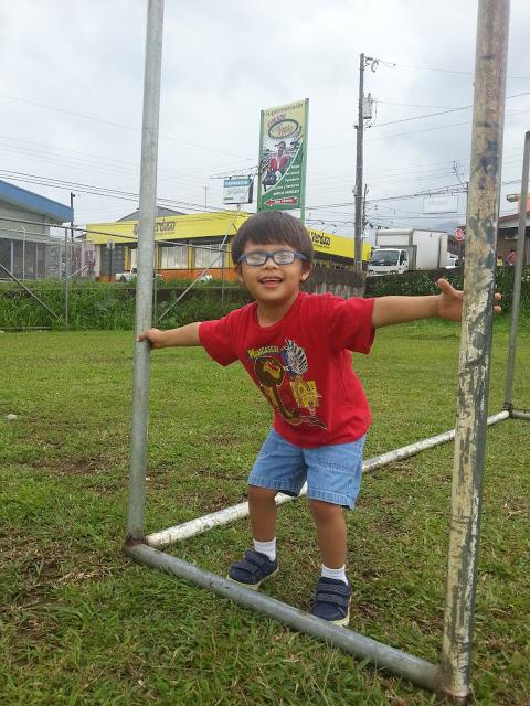 Tarde en la plaza (dando libertad y ejercicio a nuestros niños)