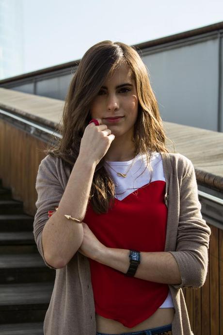 Crop the top! Crop the top!